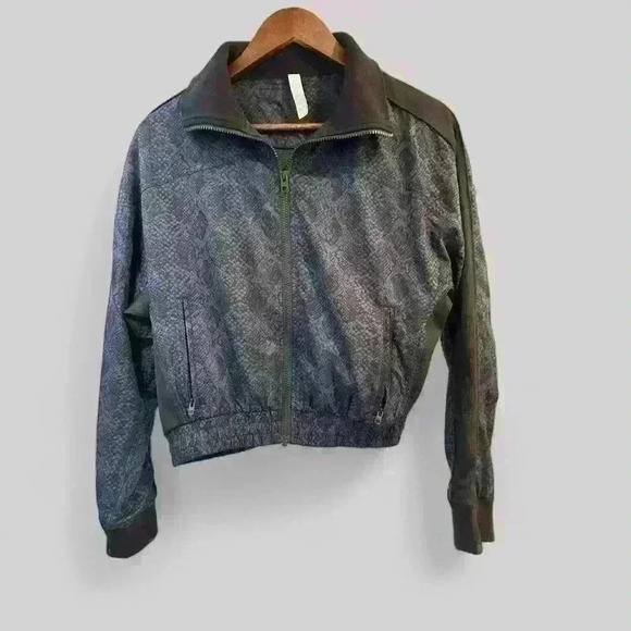 Athleta Brooklyn Reptile Snake Print Track Bomber Zip Jacket Size XXS - Picture 2 of 8